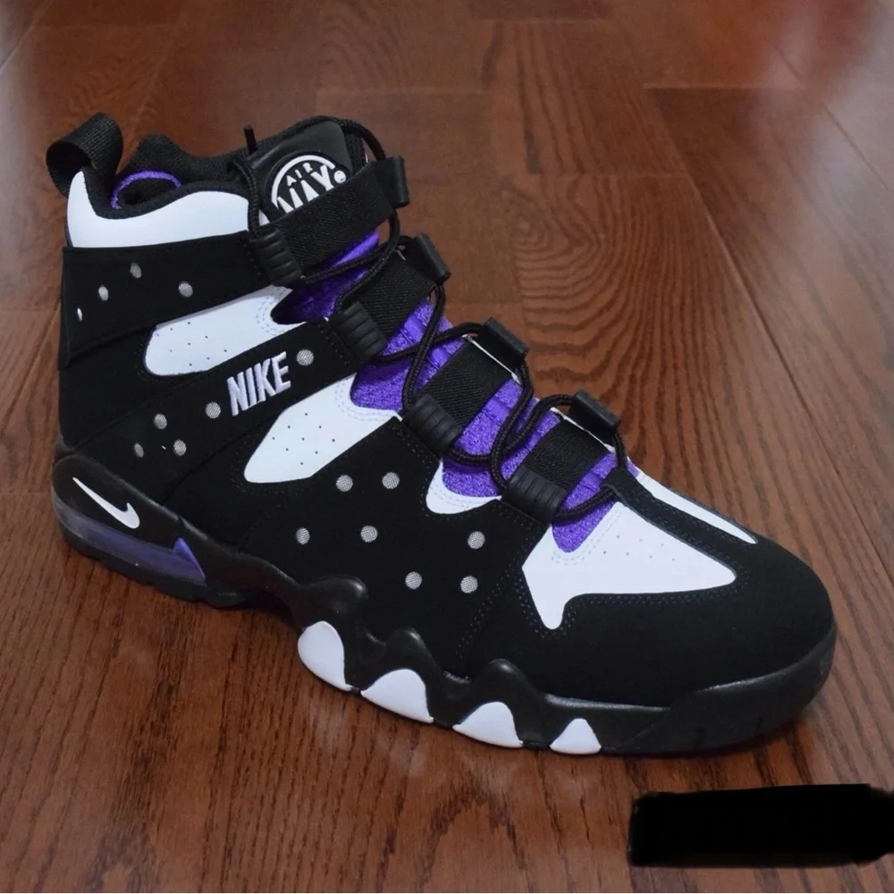 Nike Black and Purple Sneakers with Air Cushioning - Picture 1 of 3